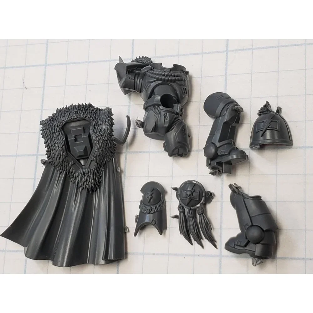 Warhammer 40k White Scars Bits Kor'Sarro Khan Relic Power Armor Torso Legs Cape - Picture 2 of 8